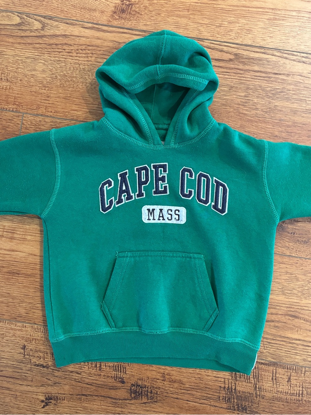 Cuffy’s Cape Cod MASS Kids Hoodie Green Embroidered Sweatshirt 4T
